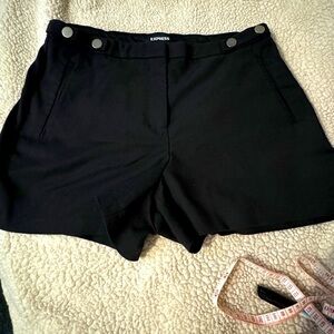 EXPRESS Shortie High Rise in Black size 10